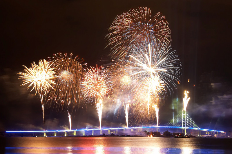 Eröffnung der Rügenbrücke, Feuerwerk 2