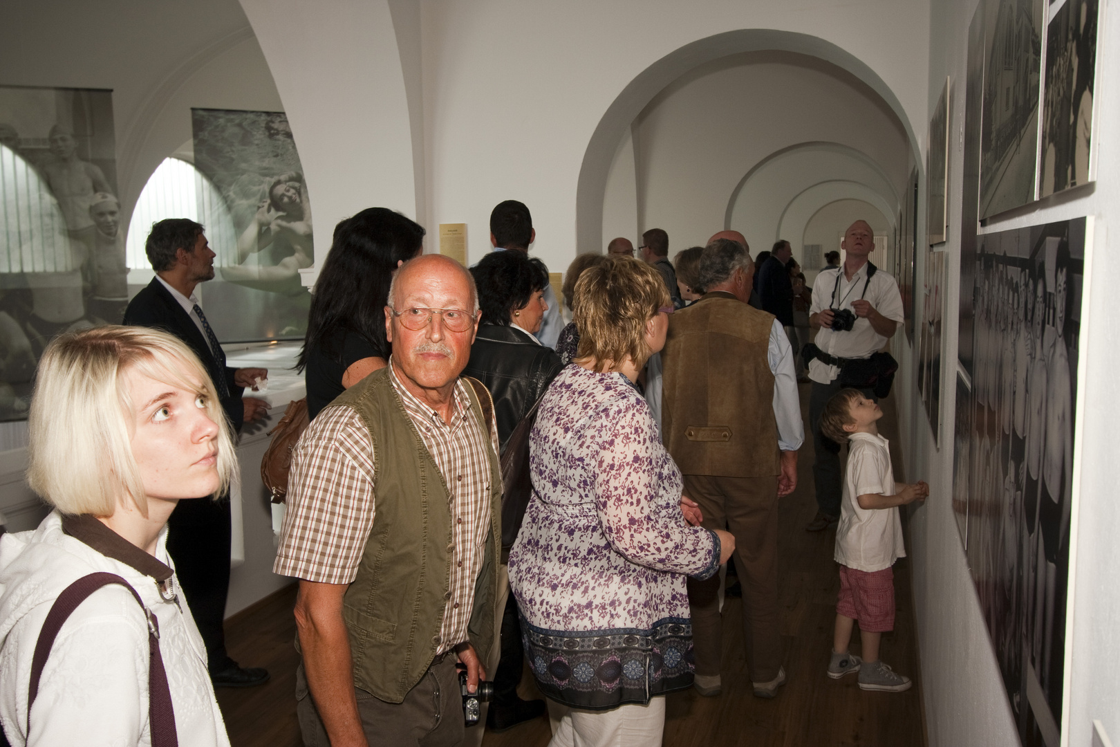 Eröffnung des StaTTbades Neuwied am 20.06.2011 - Ausstellung "Unter Wasser" (4)