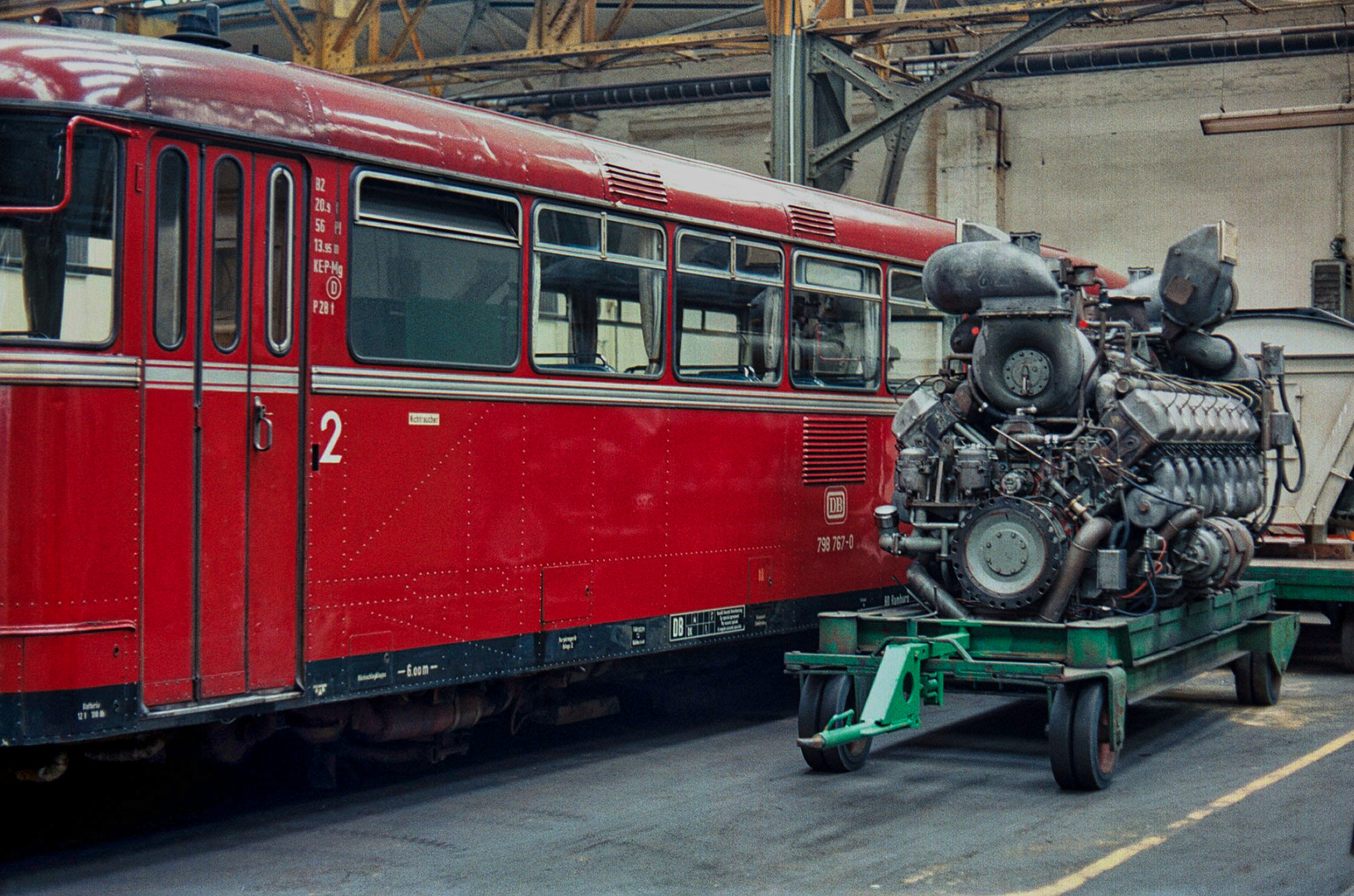 Ersatzmotor für den "Roten Brummer" ...