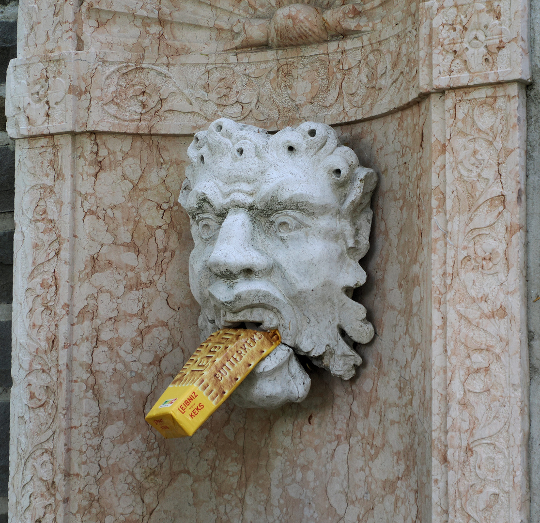 Erst will er Kekse … Foto &amp; Bild | brunnen, motive, villa hügel Bilder ...