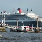 Erstanlauf eines Cunard Schiffes 2004