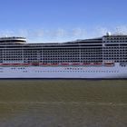 Erstanlauf MSC Splendida in Hamburg