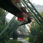 Erstaunliche Schwebebahn