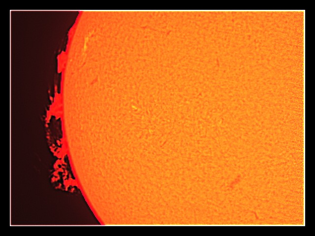 Erste H-alpha-Sonne