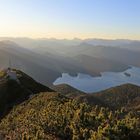 Erste Lichtstrahlen über dem Walchensee