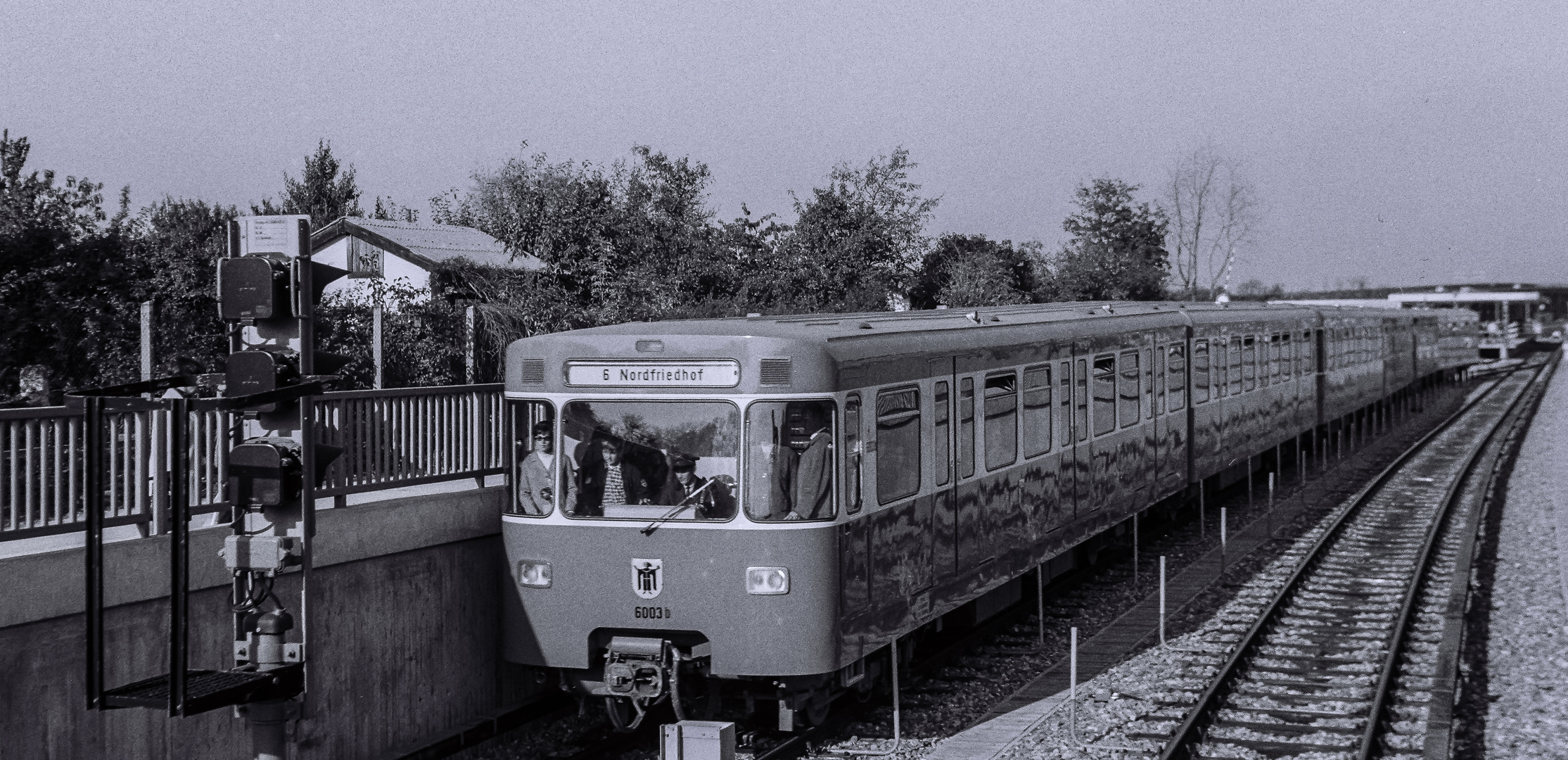 Erste öffentliche U-Bahn-Fahrten