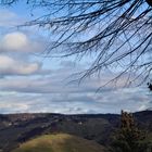 erste Sonnenstrahlen , der Himmel blau und der Frühling lässt sich erahnen