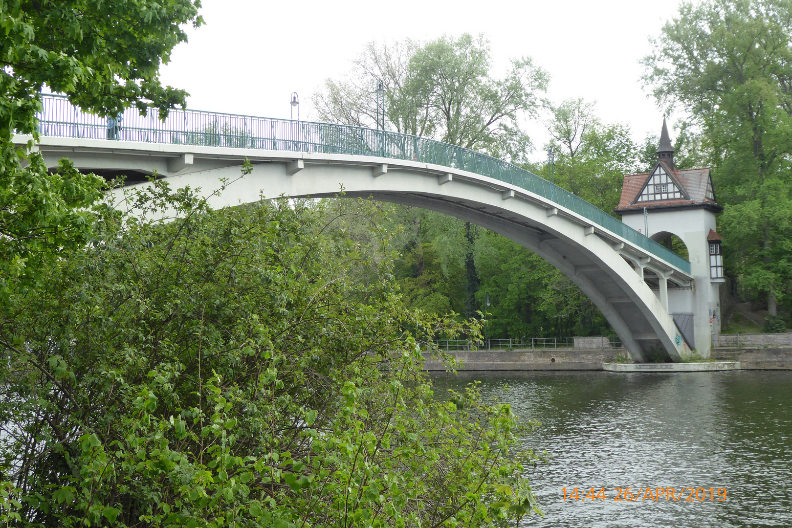 Erste Spannbetonbrücke