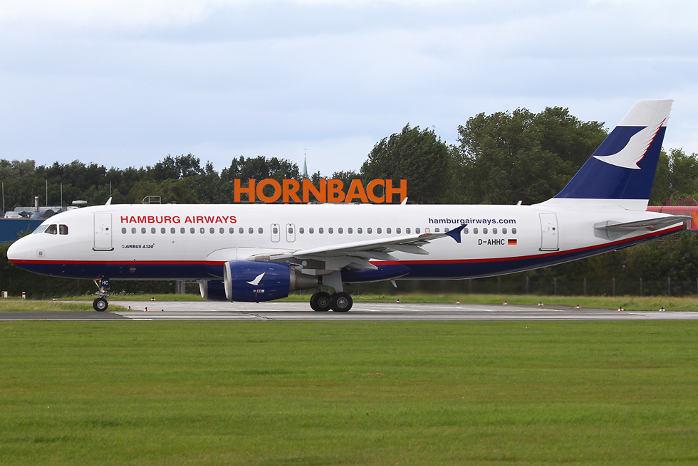 Erster A320 für Hamburg Airways