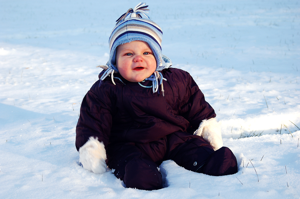 Erster Kontakt mit Schnee