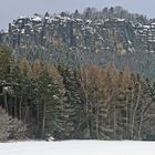 Erster Schnee auf dem Pfaffenstein und der Barbarine...