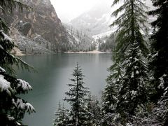 Erster Schnee - Pragser Wildsee !