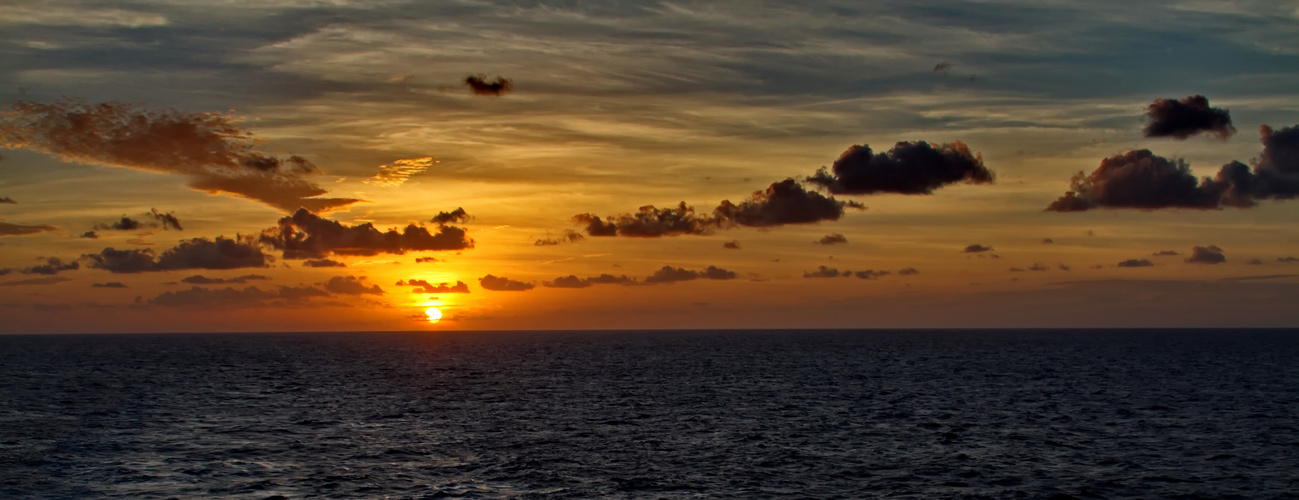 erster Sonnenuntergang in der Karibik