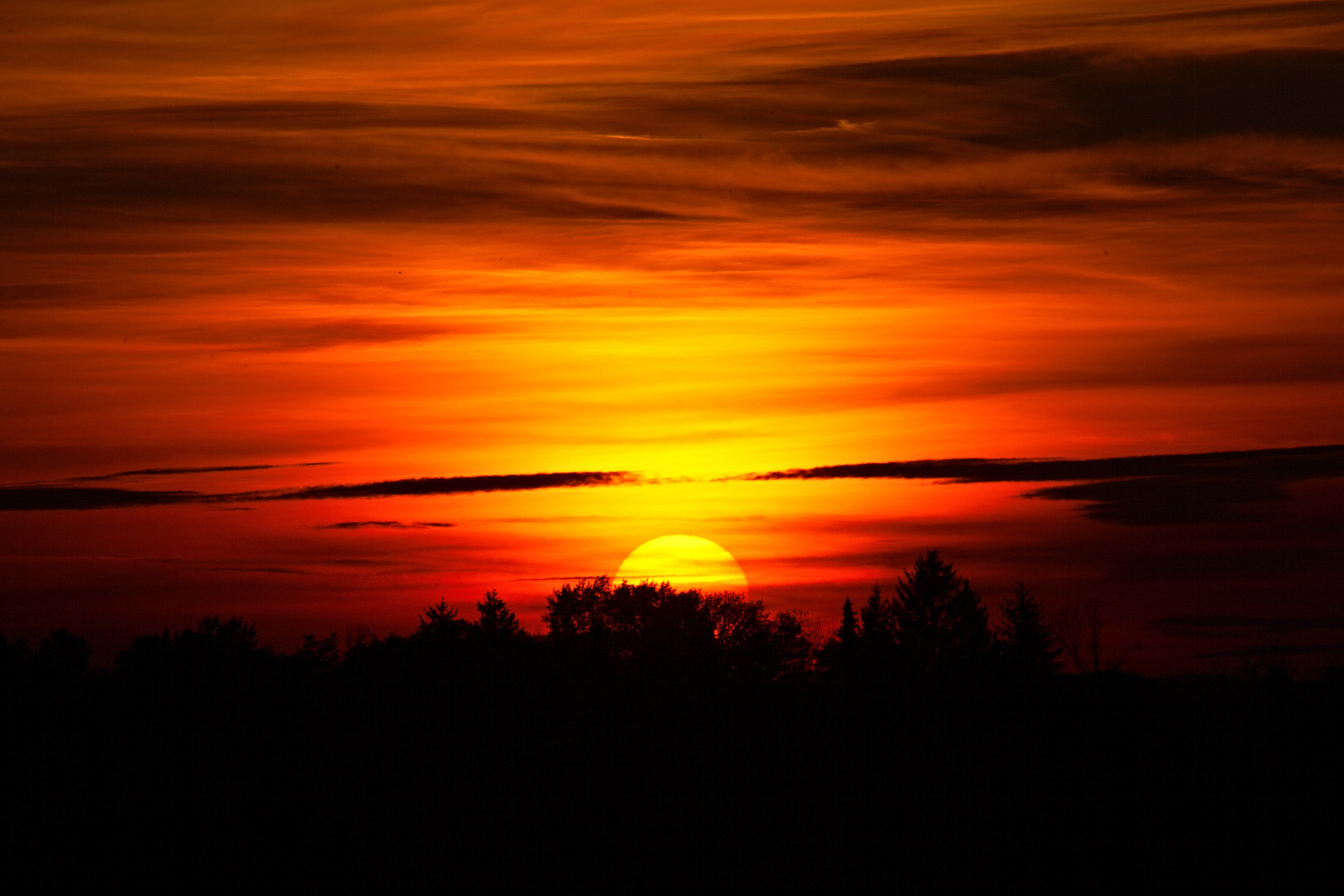 Erster Sonnenuntergang zur gewohnten Zeit