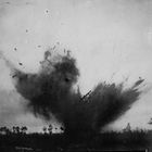 Erster Weltkrieg 7: Einschlag einer schweren Granate