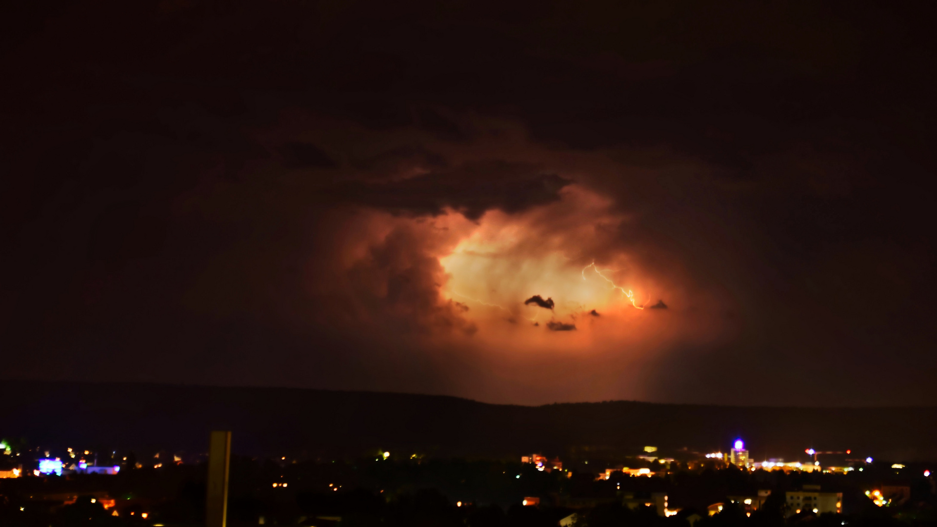 Erstes Maigewitter nahe Kaiserslautern