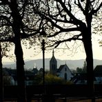 Erstes Morgenlicht auf die Pfalz beim Münster zuz Basel