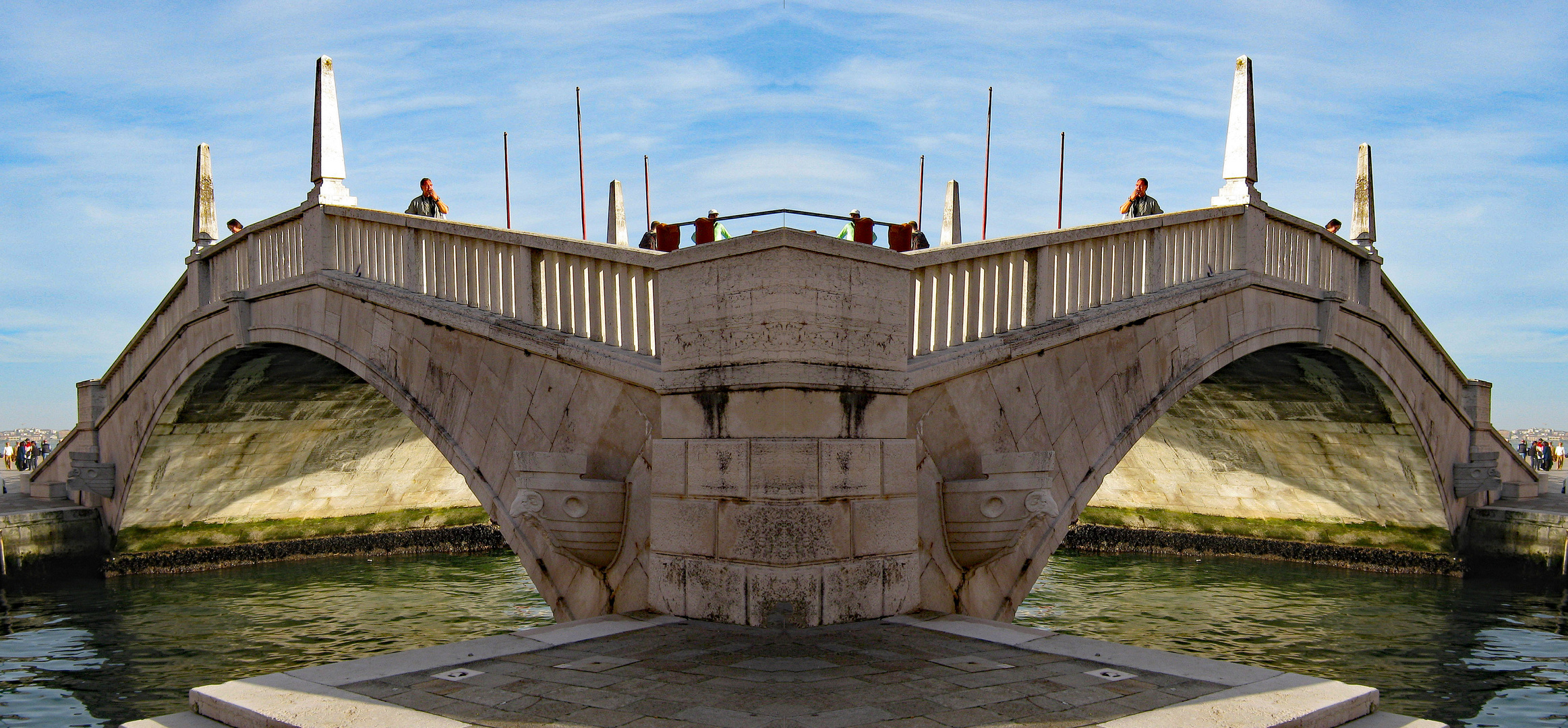 Erweiterung einer Brücke