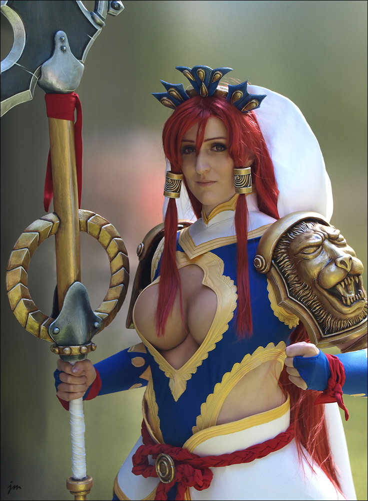 Erza-Cosplay