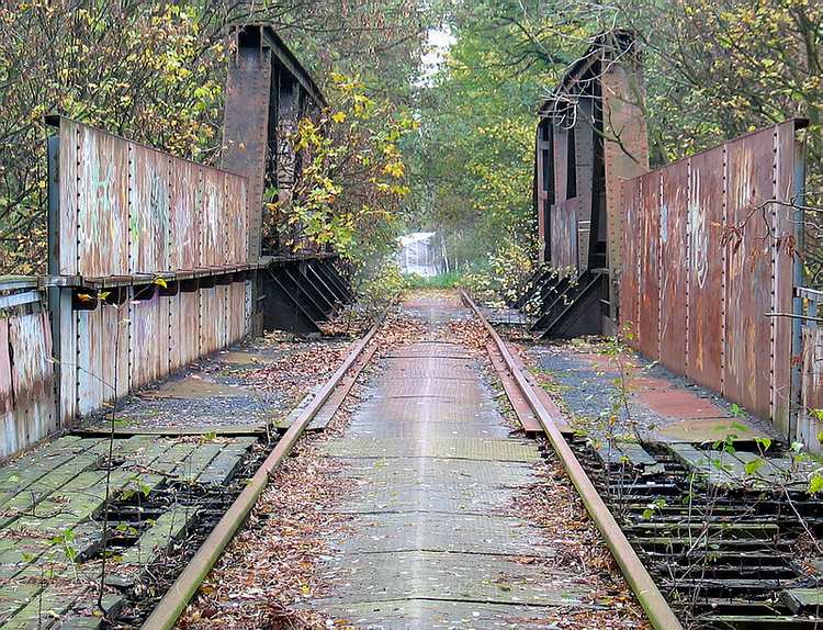 Erzbahnbrücke Florastr.