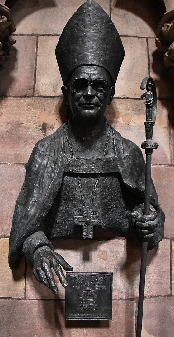 Erzbischof Oskar Saier im Freiburger Münster