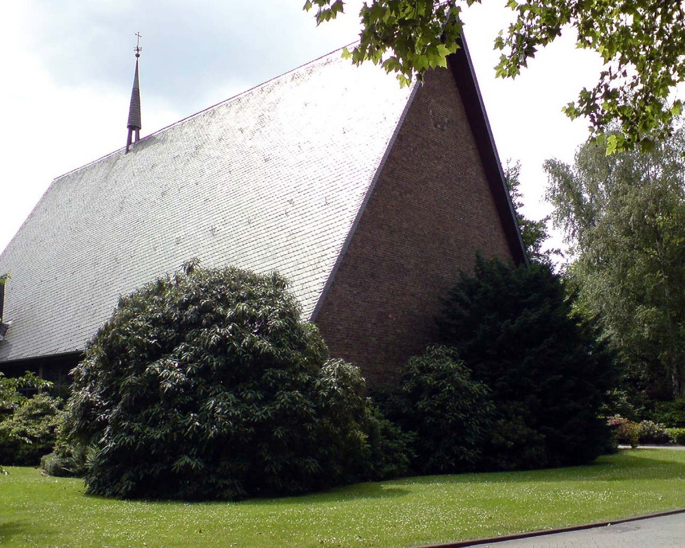 ErzEngel Michael Kirche in Diakonie Michaelshoven - Köln