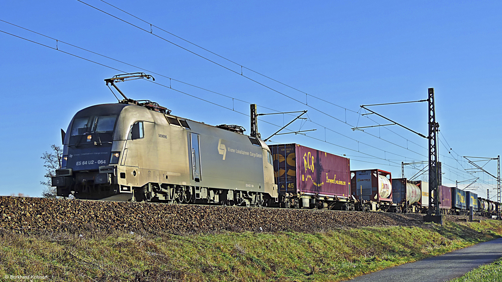 ES 64 U2-064 - Wiener Lokalbahnen Cargo GmbH