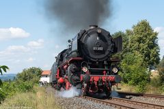 Es arbeitet sich 01 202 an der Blockstelle Streitmühle die Schiefe Ebene empor