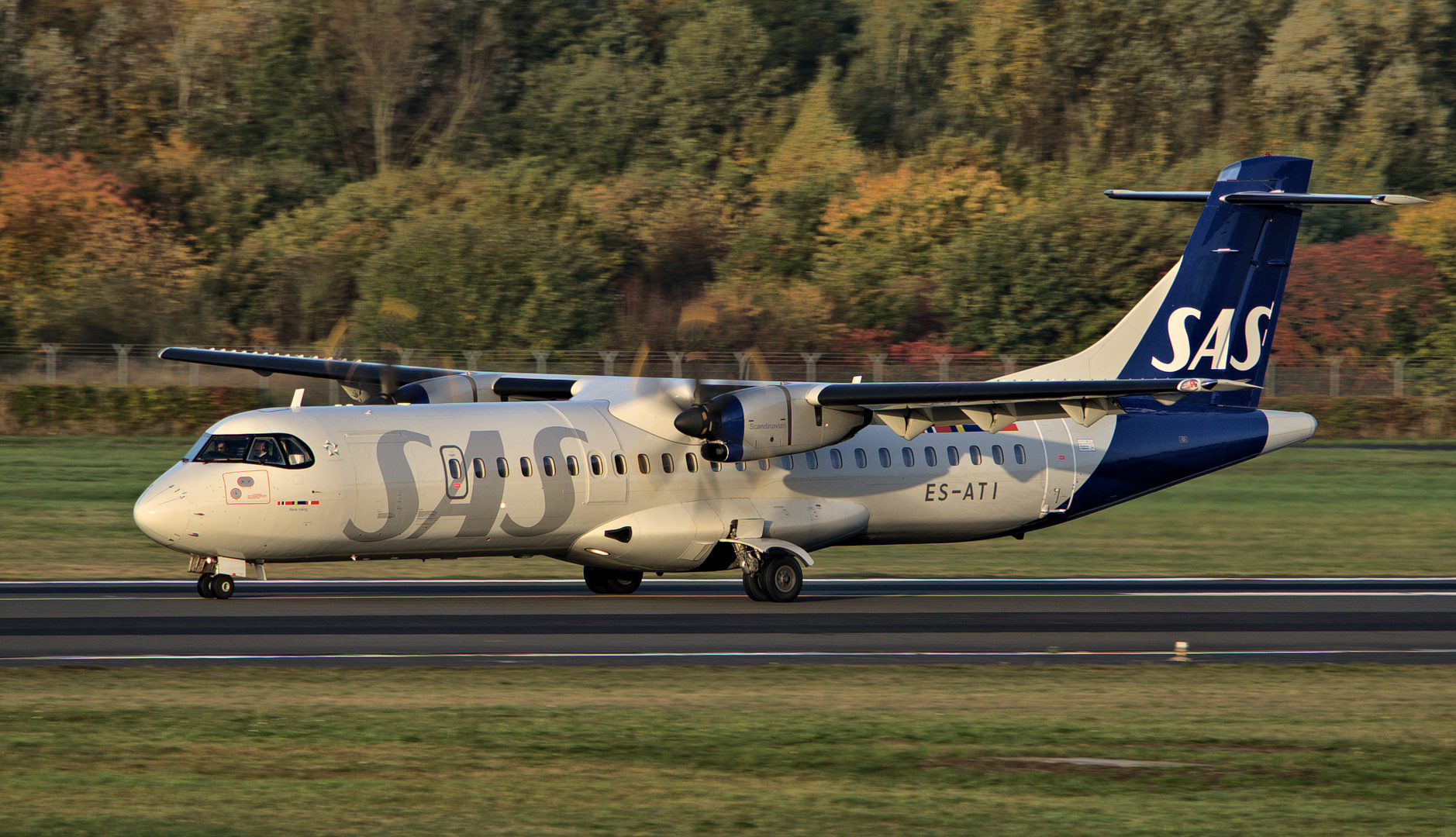 ES-ATI SAS Scandinavian Airlines ATR 72-600 