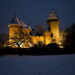 Es dämmert an der Burg Linn