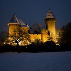 Es dämmert an der Burg Linn