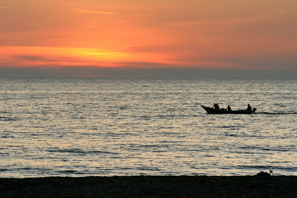 Es dämmert in Goa, Agonda Beach, Indien