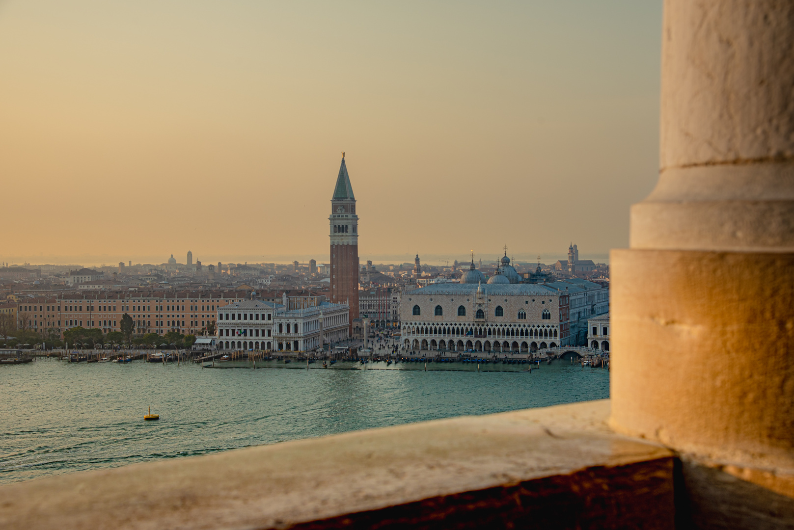 Es dämmert in Venedig