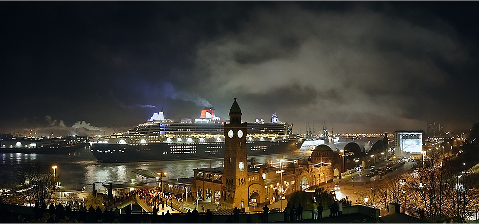 ...es geht doch - QM2 Nachtpanorama