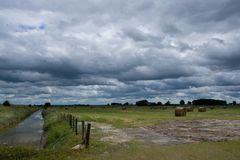 "Es geht ein dunkle Wolk herein"