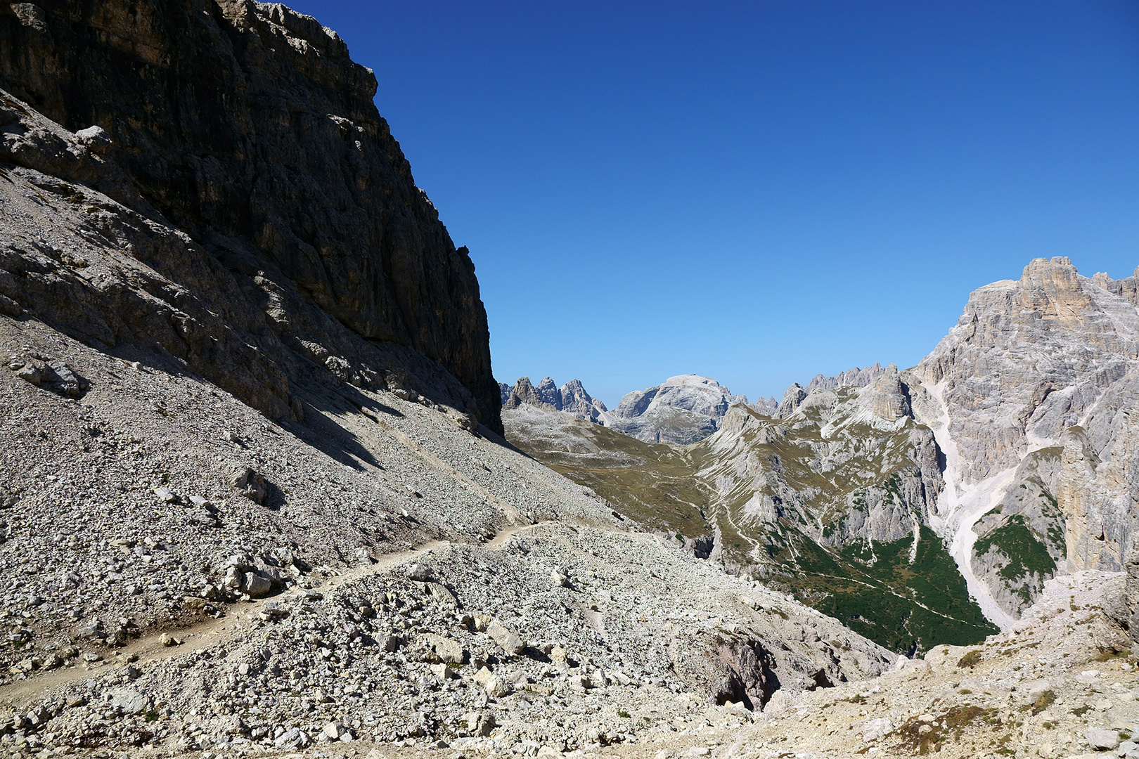 Es geht wieder hinunter auf der Südtiroler Seite