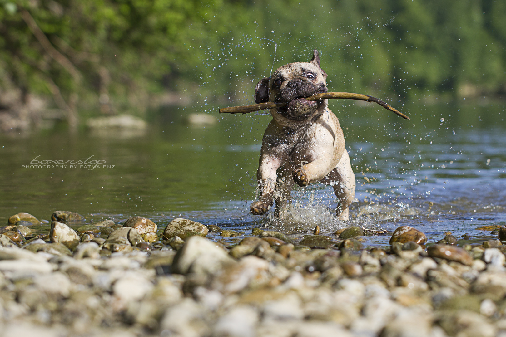 Es gibt kein "zu heiss"- nur ein " zu wenig Wasserspass" :)