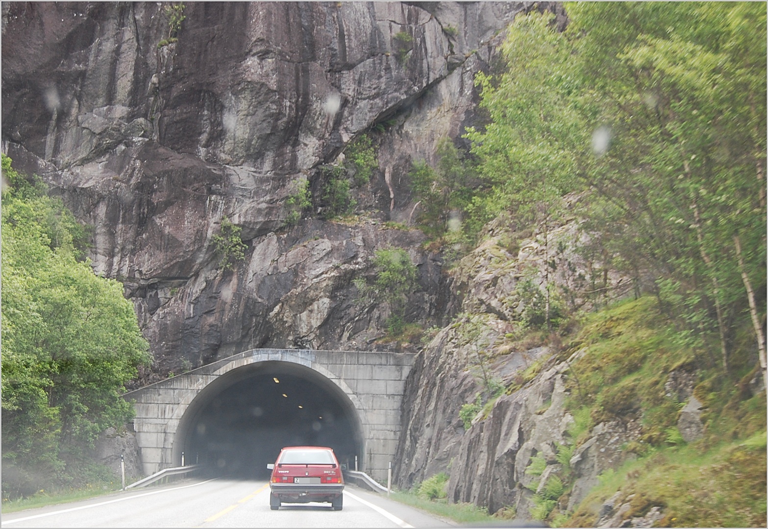 Es gibt mehr als 900 Verkehrstunnel in Norwegen 