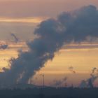 Es gibt sie noch: Die Schlote, die dem Ruhrgebiet zu seinem Image verhalfen