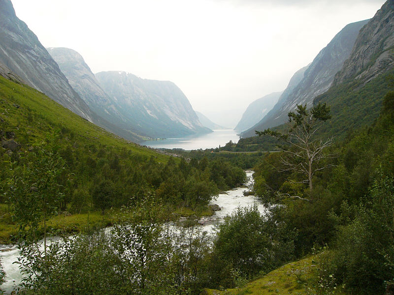 Es ist am Fjaerlandfjord! STIMMT NICHT!