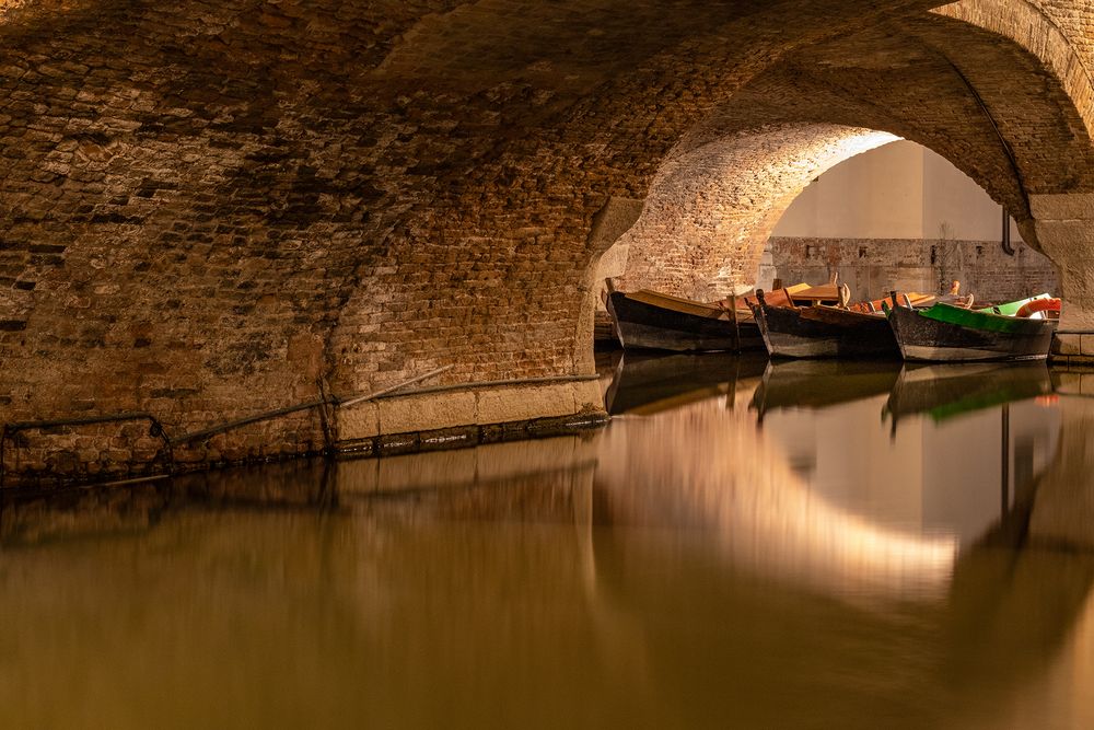 Es ist Nacht in Comacchio