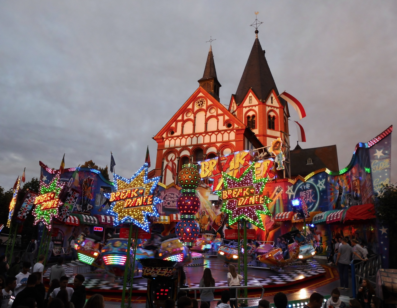 Es ist wieder Kirmes in der Stadt