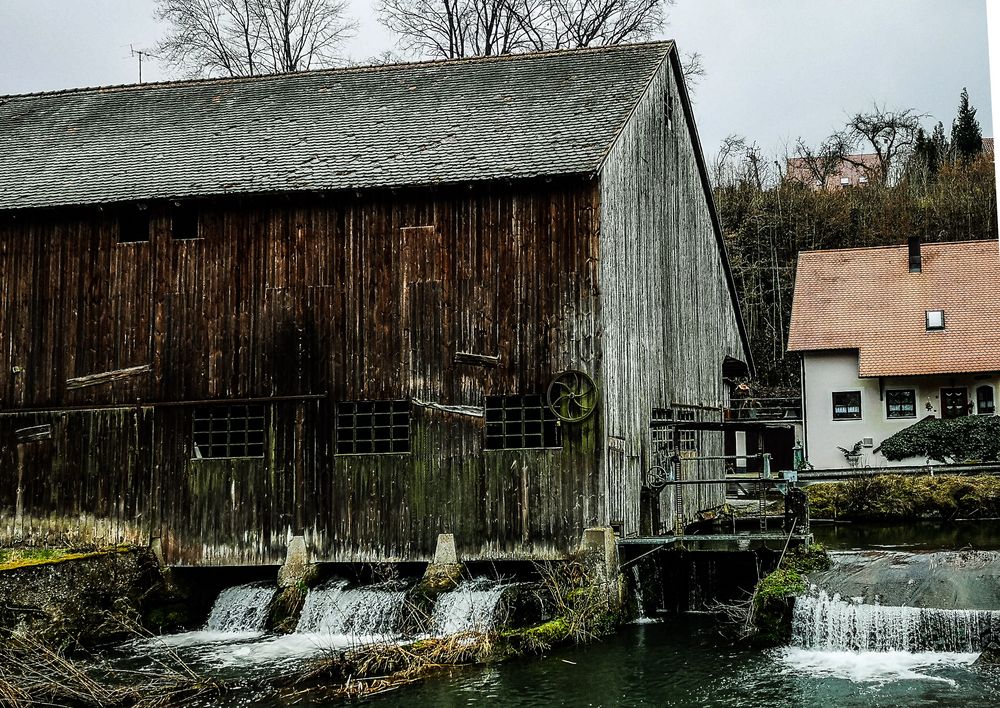 Es klappert die Niedermühle am rauschenden Bach