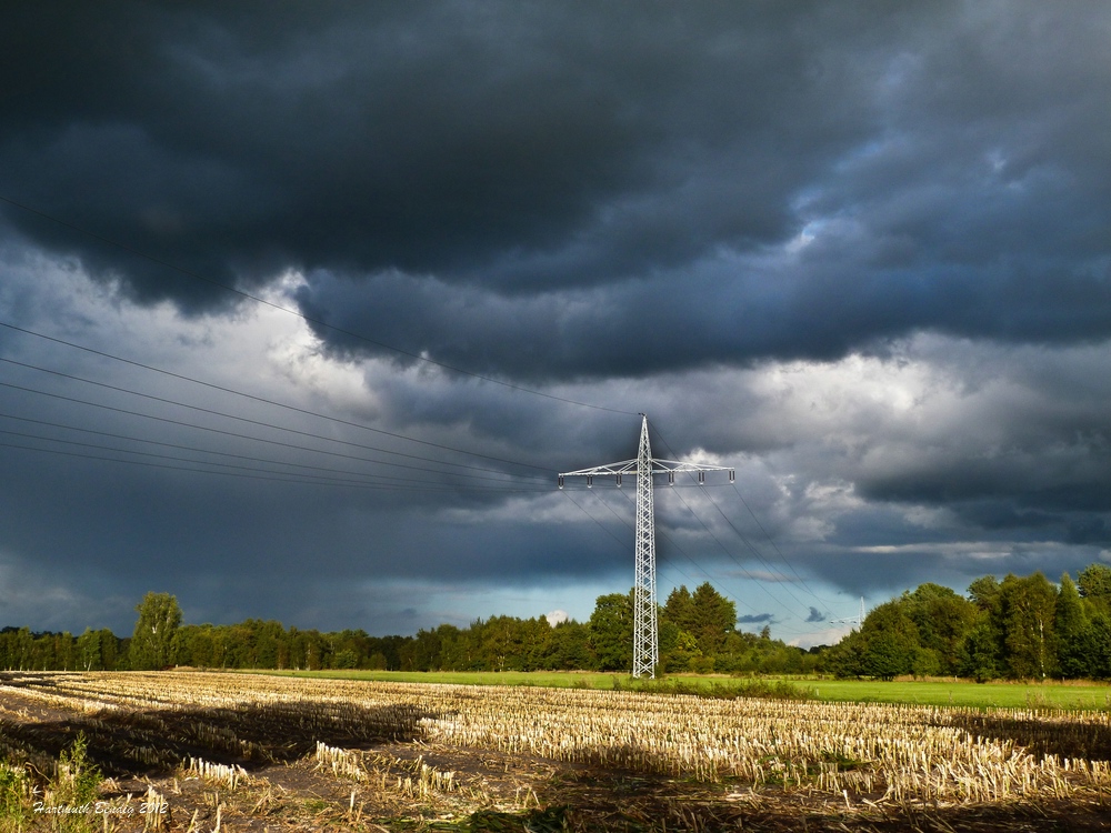 es kommt eine dunkle Wolke