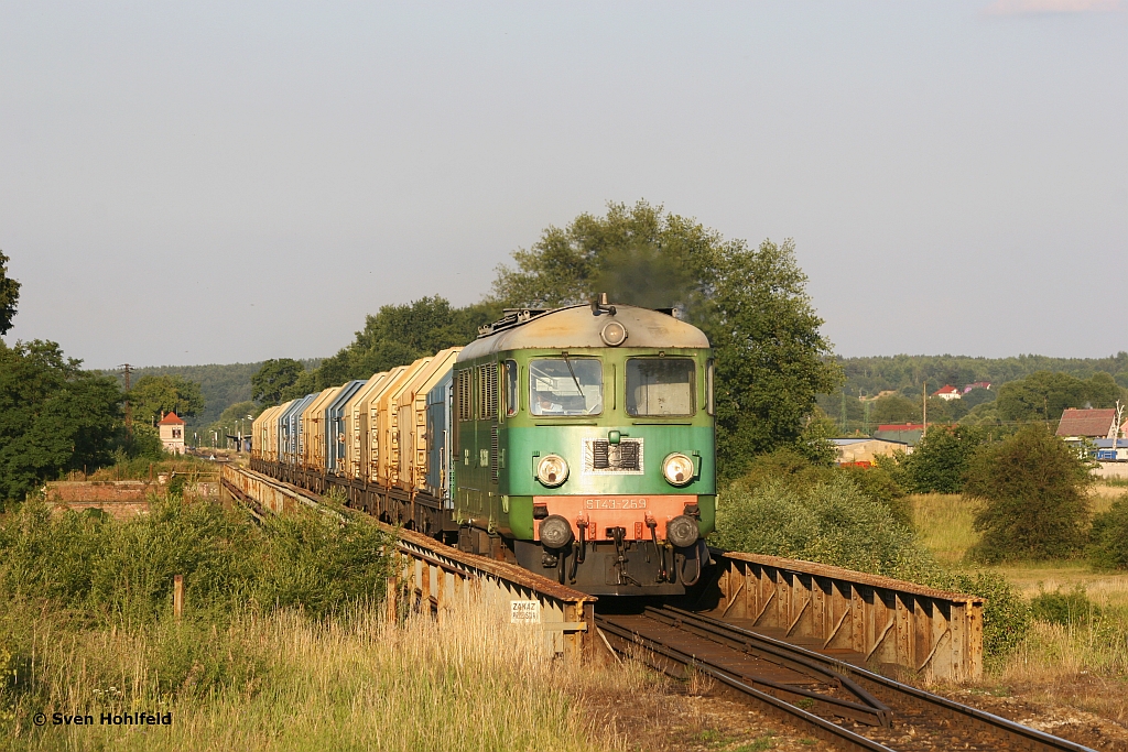 Es kuttert auf der Oderbrücke