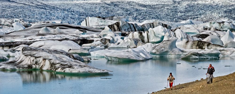 Es leben keine ESKIMOS auf ICELAND, sondern Iceländer!