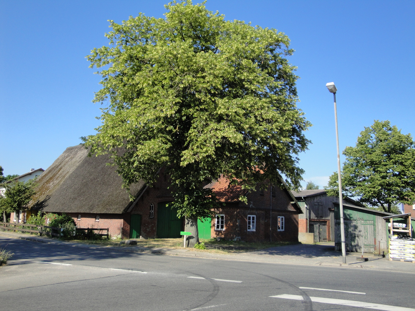 es liegt neben der Wilstedter Mühle ...