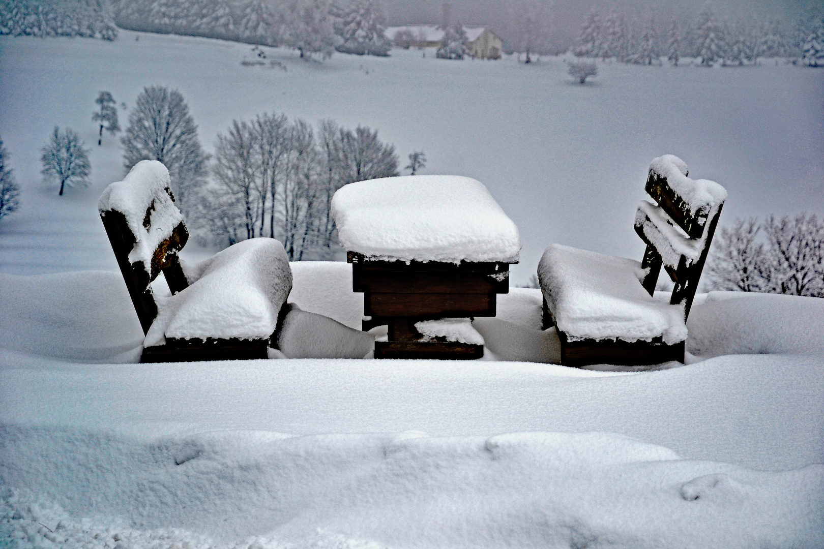 Es liegt noch Schnee