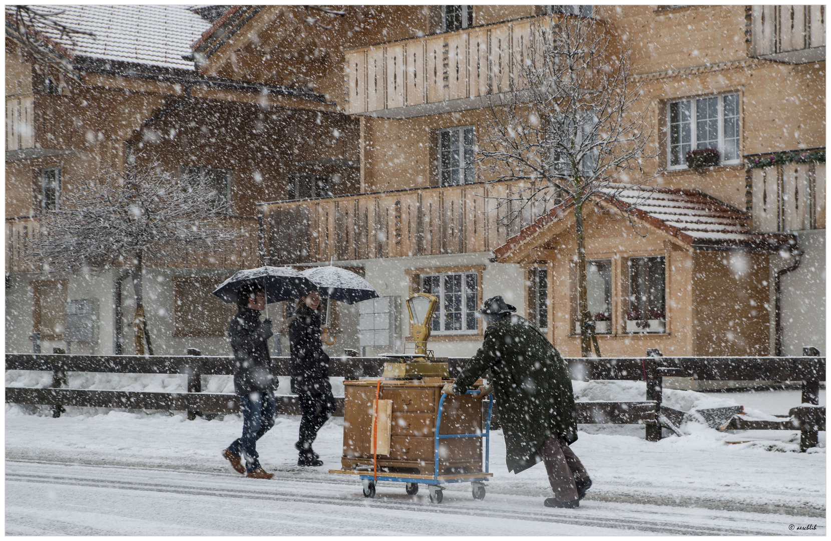 Es schneit... Foto & Bild dokumentation, outdoor, winter Bilder auf