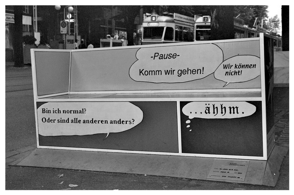 "Es war einmal; an der Bahnhofstrasse... beide Strassenbahnen wären da; nehmen wir trotzdem Platz?"